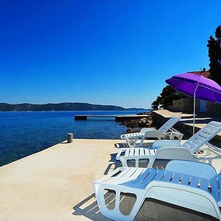 Family Friendly Seaside Iz, Iz - 22025 Apartman