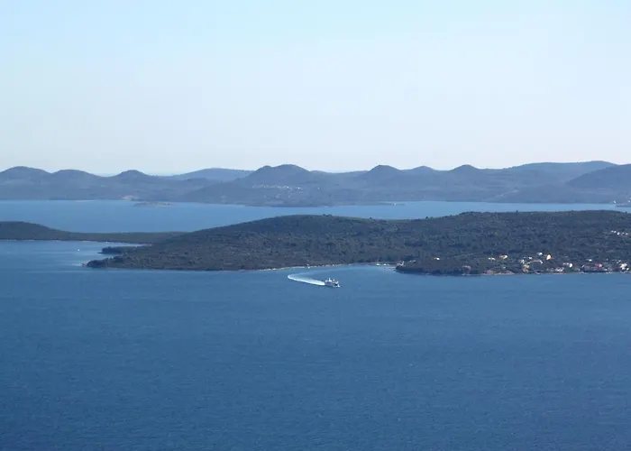 Family Friendly Seaside Iz, Iz - 22025 Veli Iz