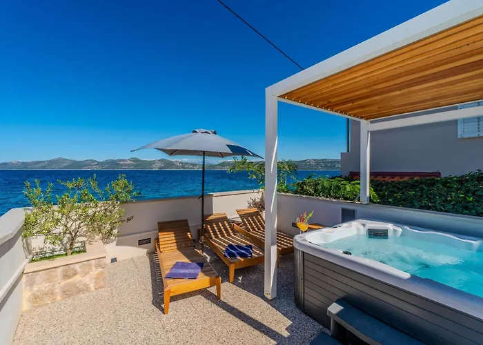 Family Friendly Seaside Iz, Iz - 22025 Veli Iz