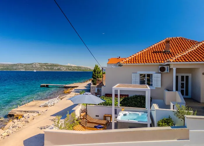 Family Friendly Seaside Iz, Iz - 22025 Veli Iz