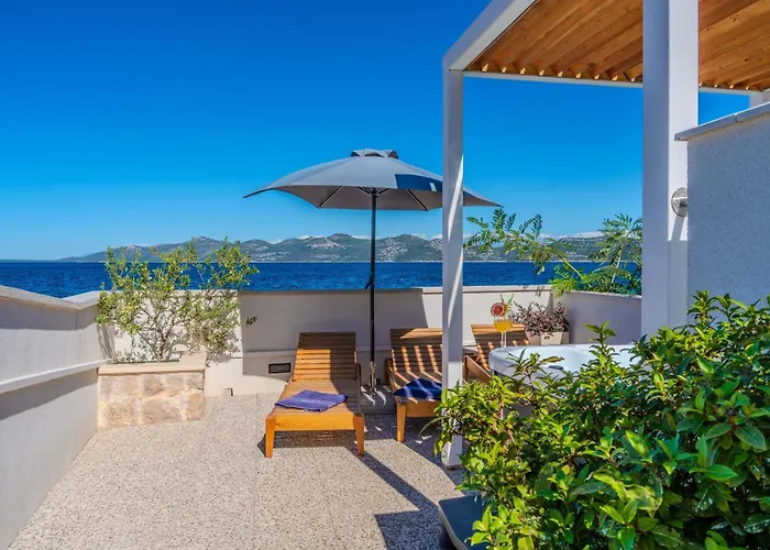 Family Friendly Seaside Iz, Iz - 22025 *