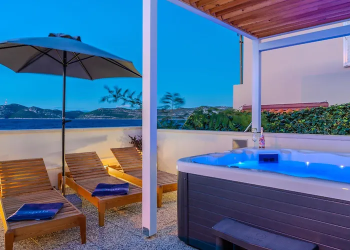 Family Friendly Seaside Iz, Iz - 22025 Veli Iz